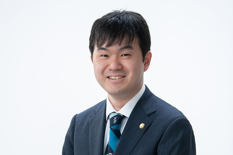 弁護士　鈴木 亜周